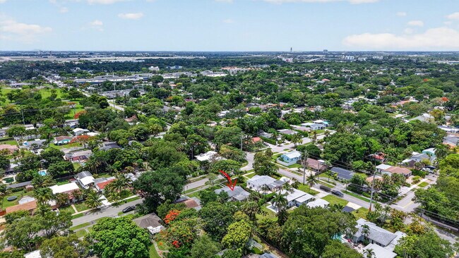 Foto del edificio - 841 SW 18th Ct