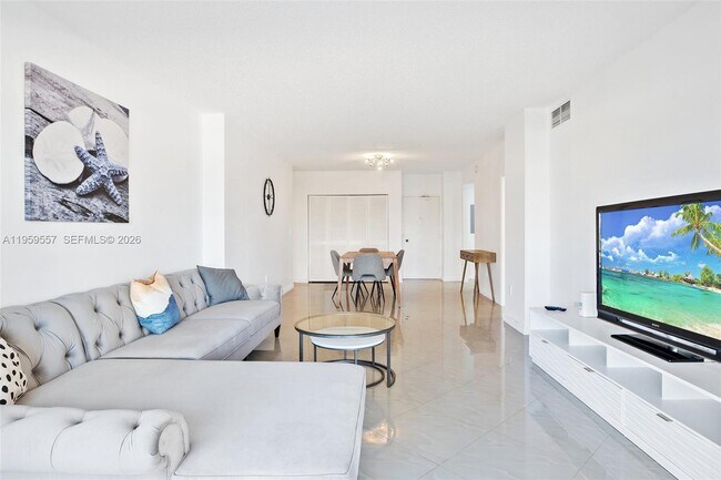 Foto del edificio - 1985 S Ocean Dr