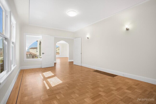 Foto del edificio - 587 Darien Way