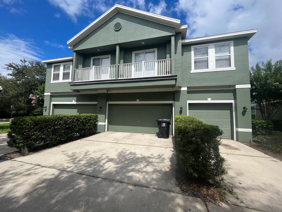 Primary Photo - Stunning two-bedroom, two-bathroom townhou...