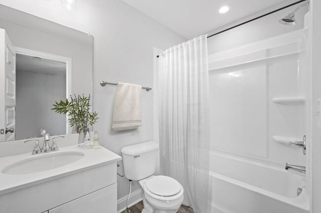 Interior Photo - 360 Luxury Townhomes