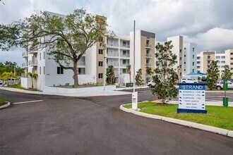 Building Photo - 1703 N Tamiami Trl