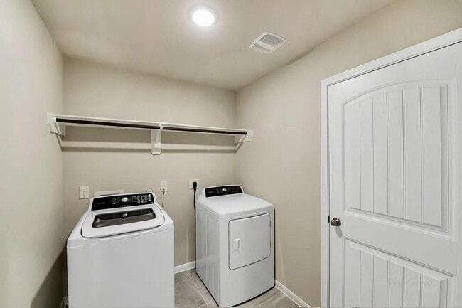 Building Photo - 3530 McDonough Way