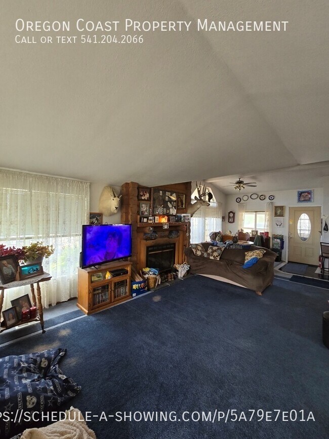 Foto del edificio - 3bed/2bath Home in Bayshore Community - Av...