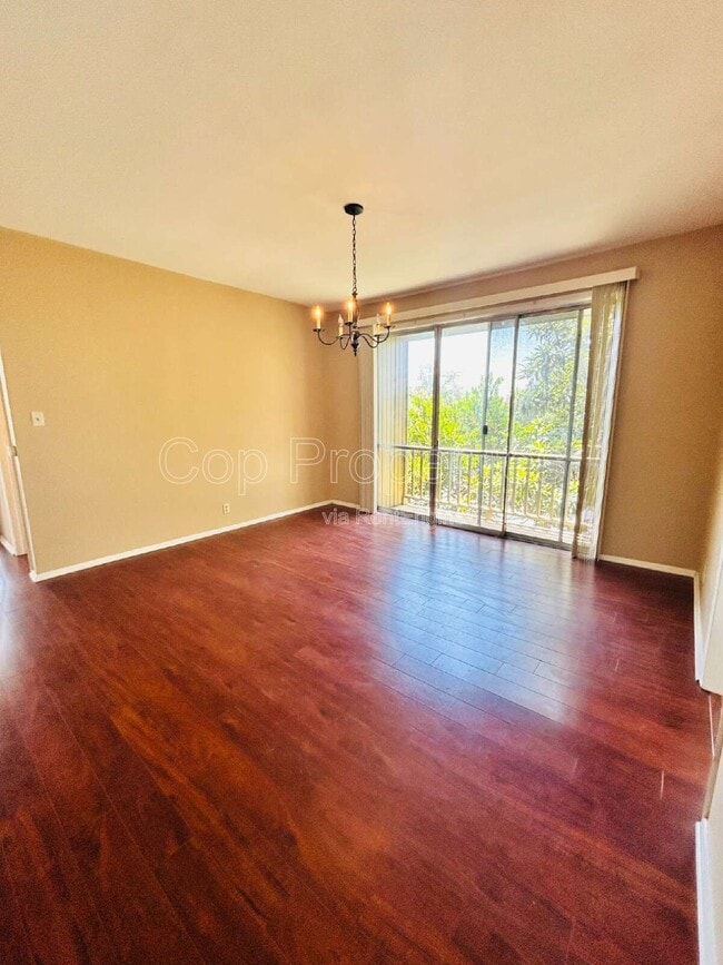 Foto del edificio - 3678 Hidden Dr