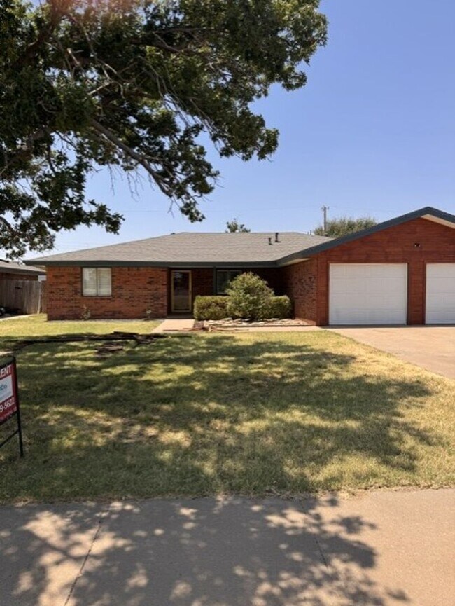 Foto del edificio - UPDATED HOUSE
