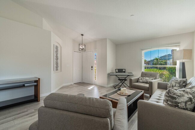 Building Photo - 4477 Sanibel Way