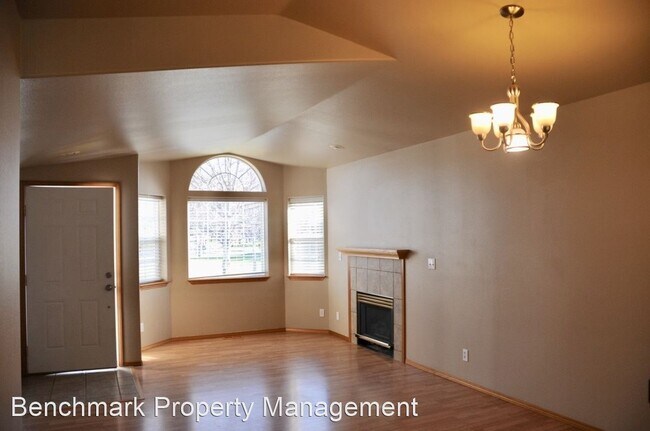 Foto del edificio - 3 br, 2 bath House - 2597 W. Chaumont Lane
