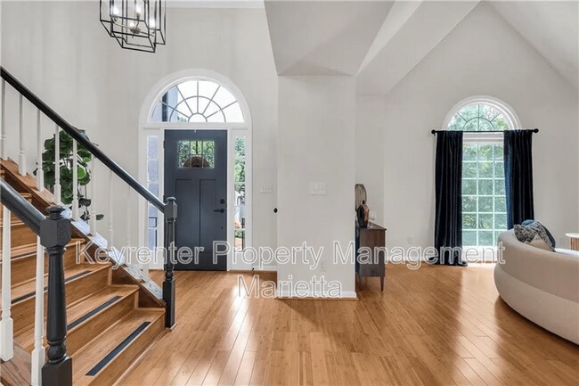 Foto del edificio - 991 Gentry Ln