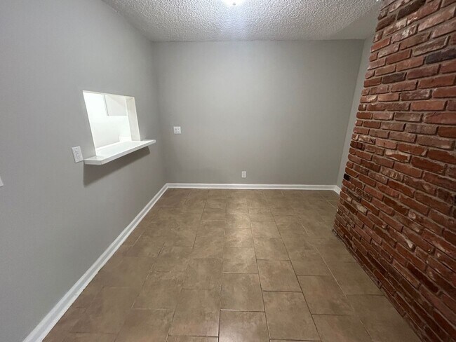 Building Photo - 240-53 Jamil Road, Columbia, SC 29210