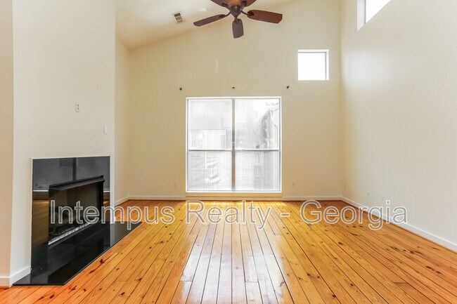 Foto del edificio - 241 Maynard Terrace SE