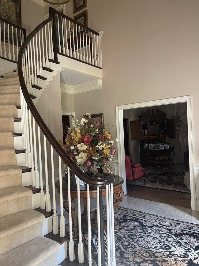Foto del edificio - 1640 Lazy River Ln
