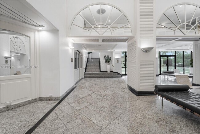 Foto del edificio - 780 NE 69th St