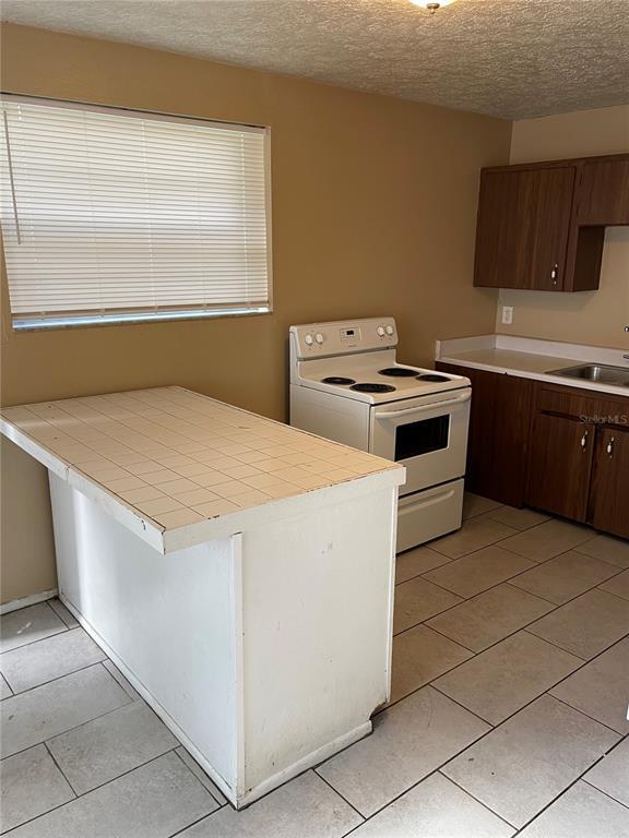 Building Photo - 3010 Gordon Ct