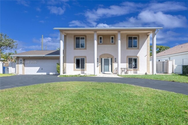 Building Photo - 1660 NE 25th Ave