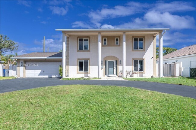 Foto del edificio - 1660 NE 25th Ave