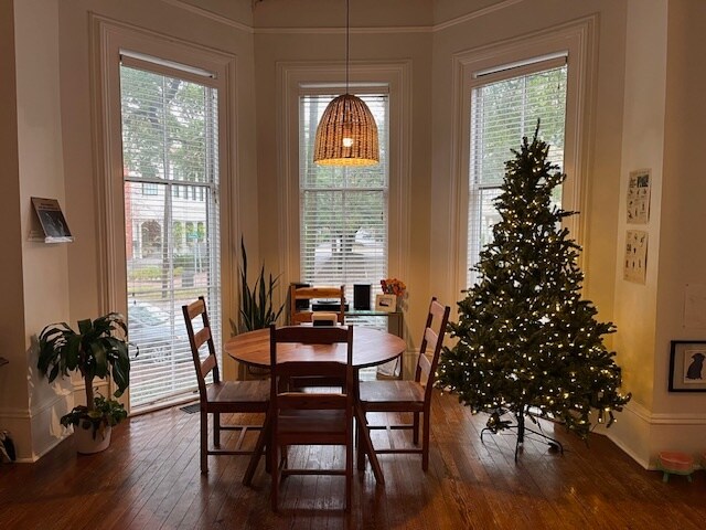 Foto del edificio - 215 W Gwinnett St