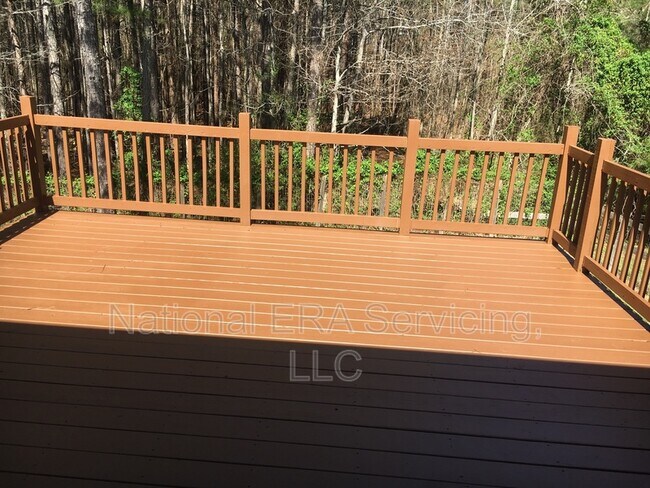 Foto del edificio - 753 Newport Dr