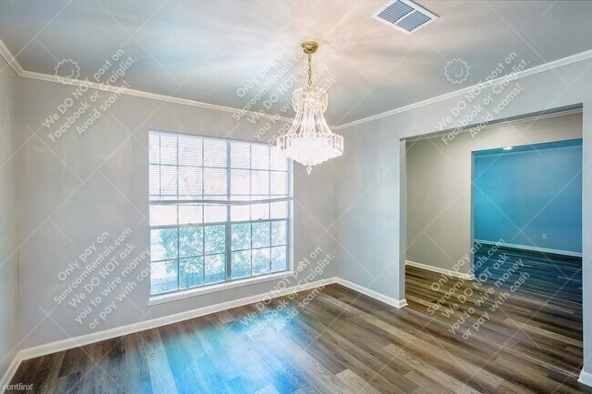 Foto del edificio - 3 br, 2 bath House - 947 W Mierianne St