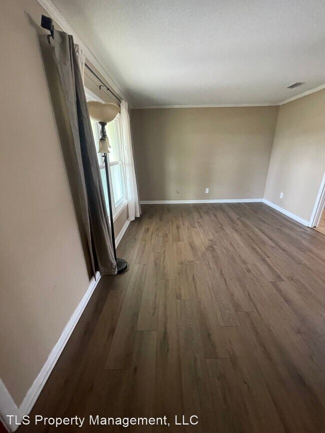 Building Photo - 3 br, 2 bath House - 306 Meadowlark Lane