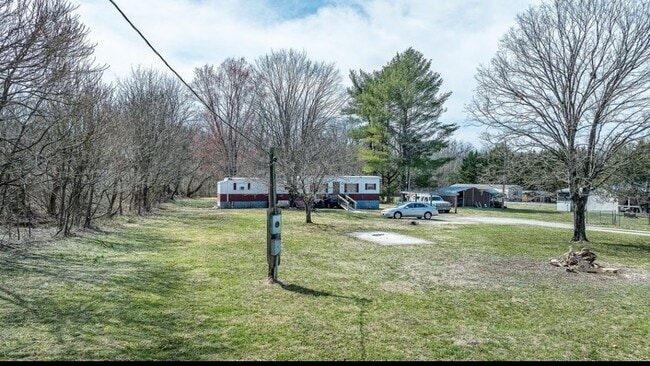 Building Photo - 258 Pico Rd