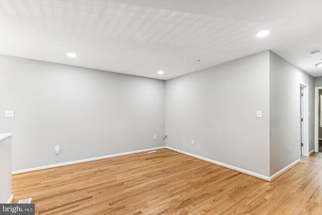 Foto del edificio - 13012 6th St