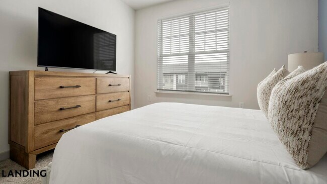 Foto del edificio - 340 W 25th St