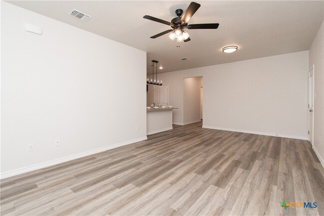 Foto del edificio - 121 Leon St