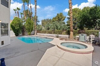 Building Photo - 1817 Tropical Breeze Dr