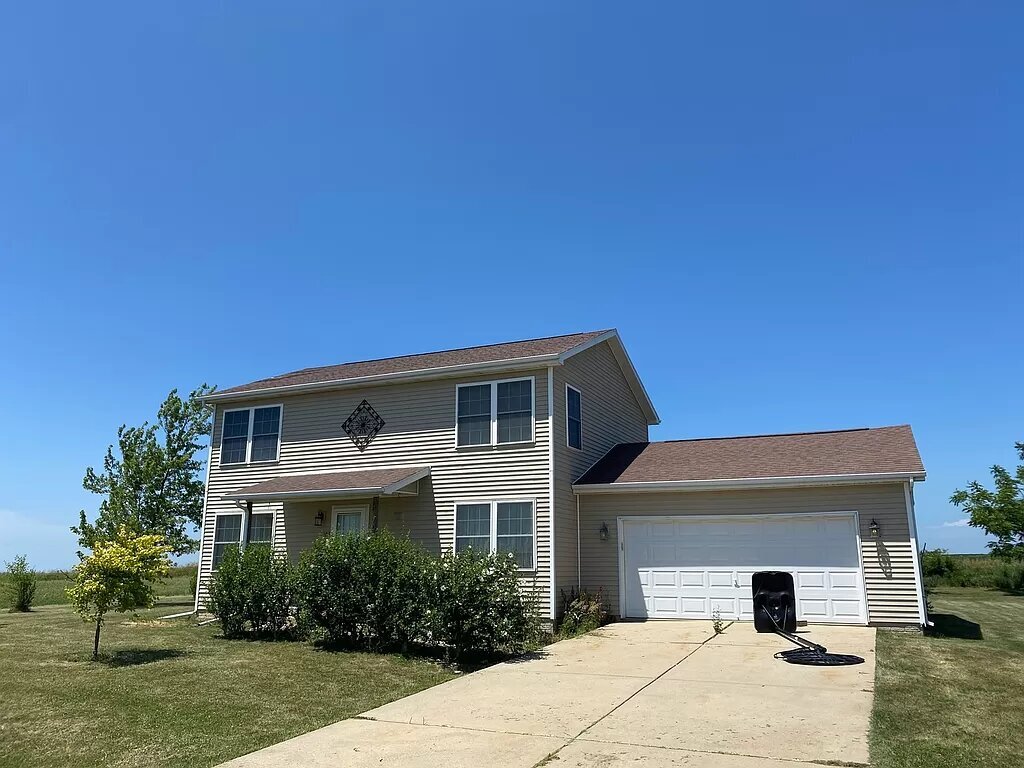 402 Travis Dr, Carlock, IL 61725 House Rental in Carlock, IL