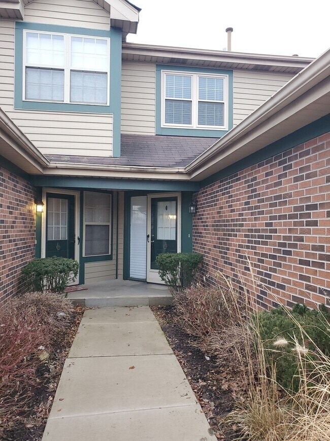 Foto del edificio - 986 Ridgefield Ln