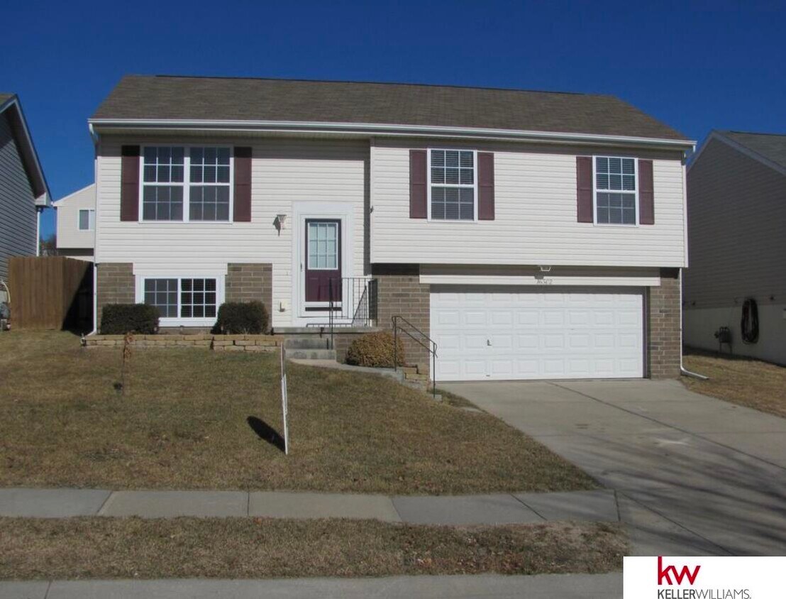Primary Photo - 16502 Burdette St