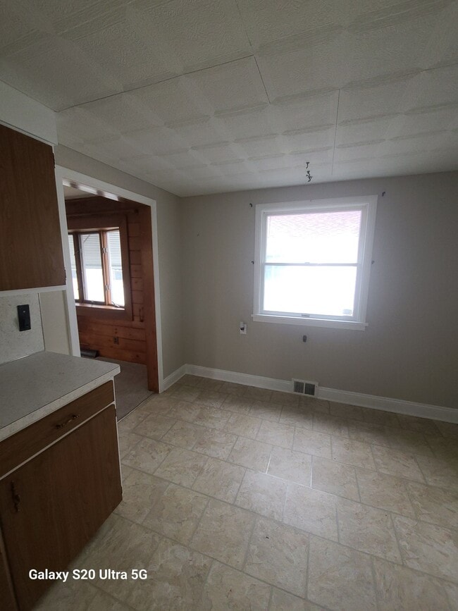 Building Photo - 124 Heberton Rd