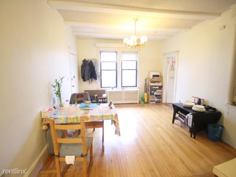 Building Photo - 40 Gordon St