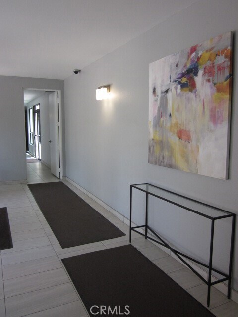 Foto del edificio - 700 S Lake Ave
