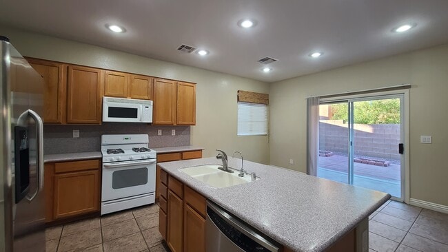 Building Photo - 9268 Sunny Oven Ct