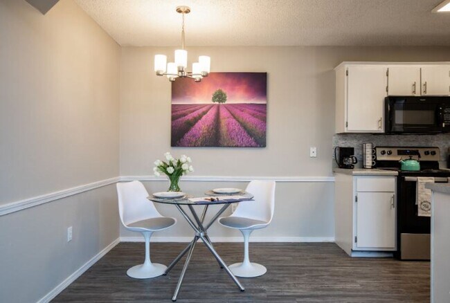 Foto del interior - 12th and Renaissance Apartment Homes