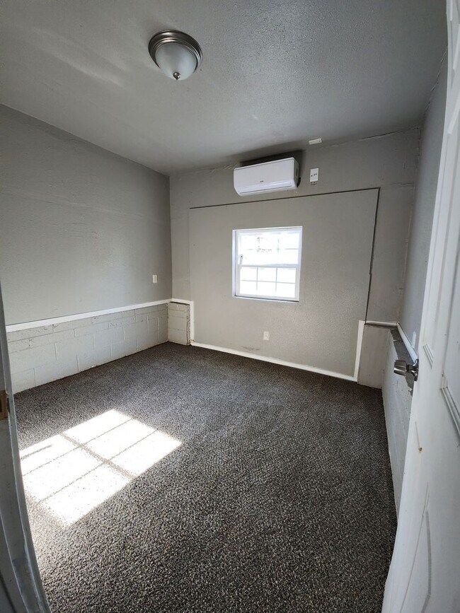 Foto del edificio - 3 Bedroom House in OKC