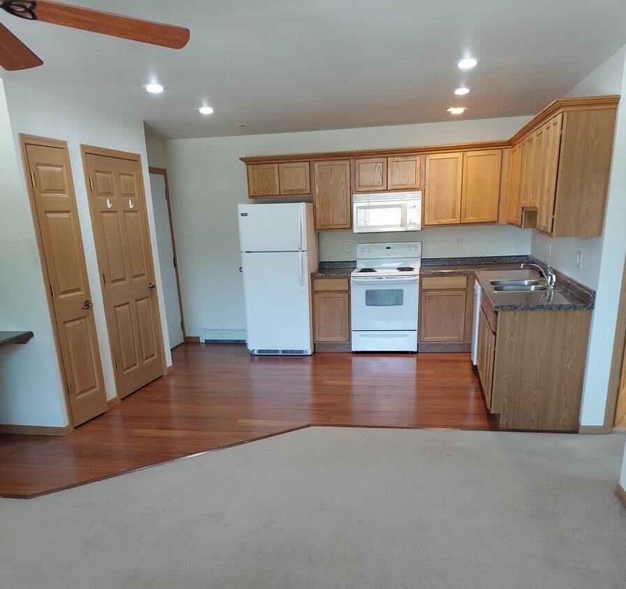 5884 Delikowski St, Weston, WI 54476 Townhome Rentals in Weston WI