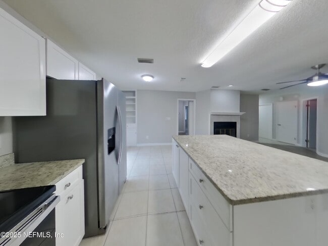 Foto del edificio - 4963 Beige St