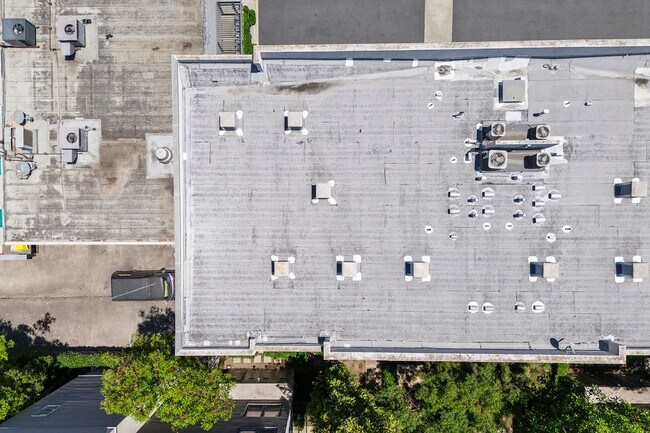 Foto del edificio - 253 N Bush St