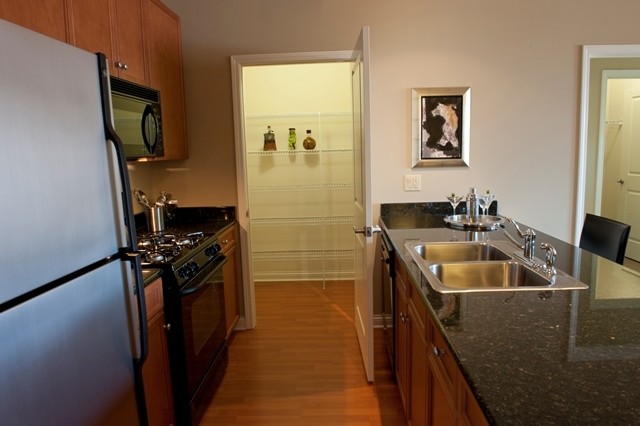 Building Photo - 1801 Tower Dr