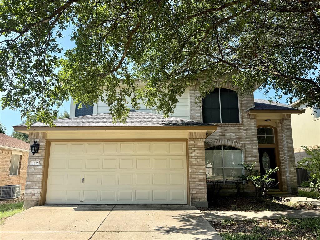 Foto principal - 1002 Port Daniel Dr