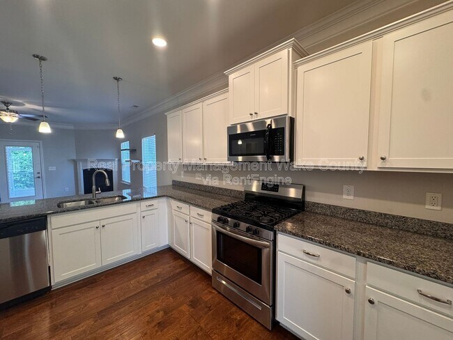 Building Photo - 101 Benning Hills Pl