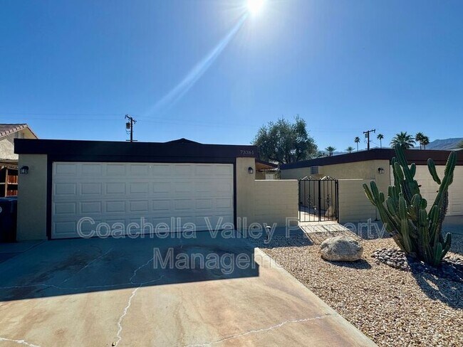 Foto del edificio - 73361 Catalina Way