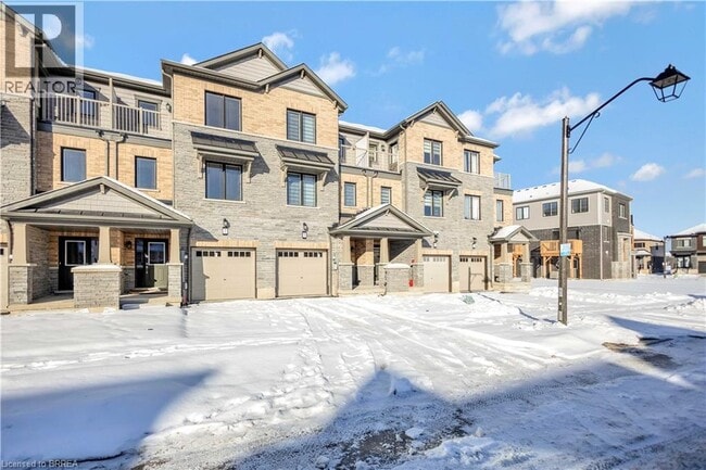 Building Photo - 5 Greig St