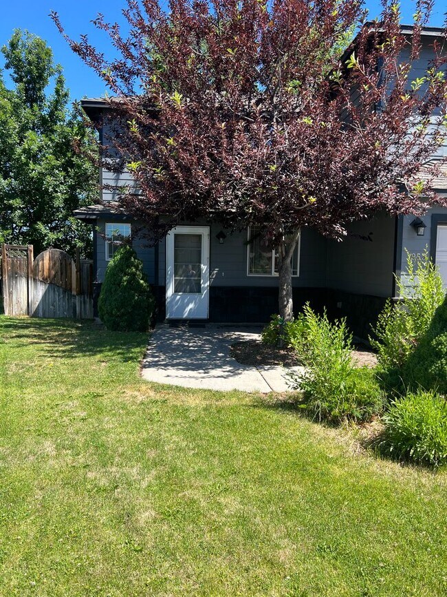 Foto del edificio - Updated Duplex in NW Redmond