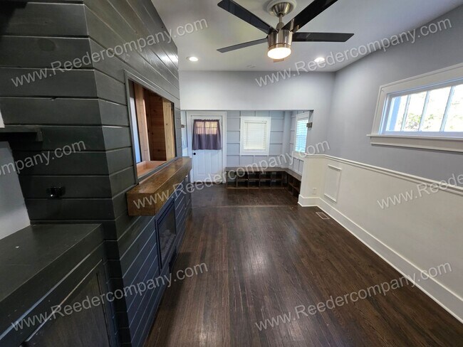 Foto del edificio - Remodeled 2 bedroom 2 bathroom house in Ha...