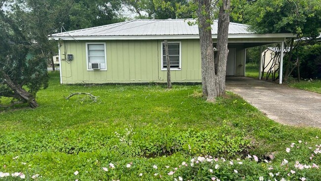 Building Photo - 3605 Pheasant