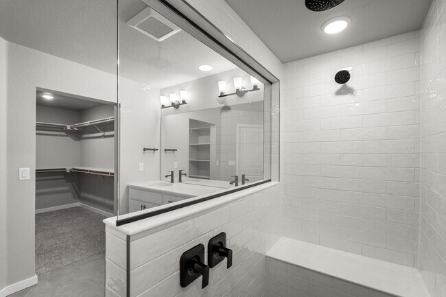 Building Photo - 6395 Laud Pt